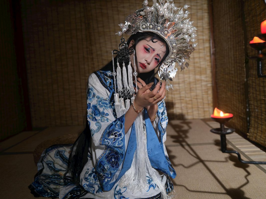 Guangzhou - Commercial and Transportation Hub